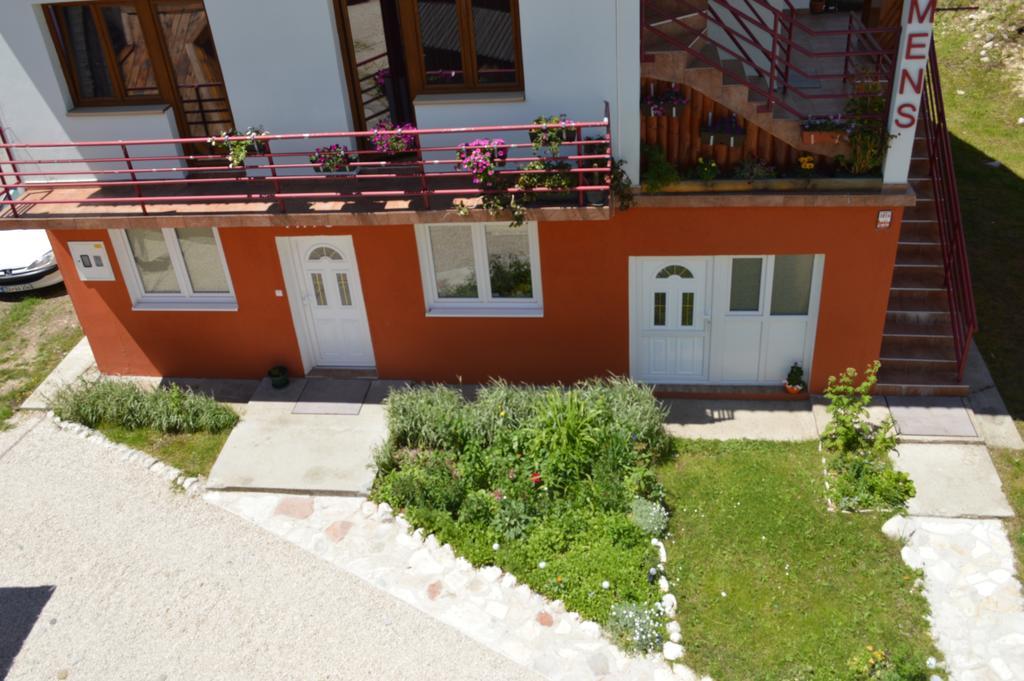 Apartmani Bozana Vojinovic Žabljak Buitenkant foto